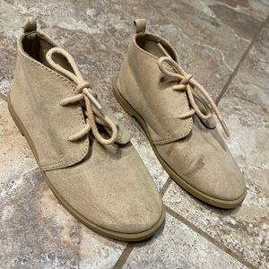 Tan shoes, girls size 11